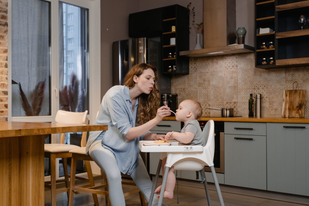 how to shop for a baby highchair