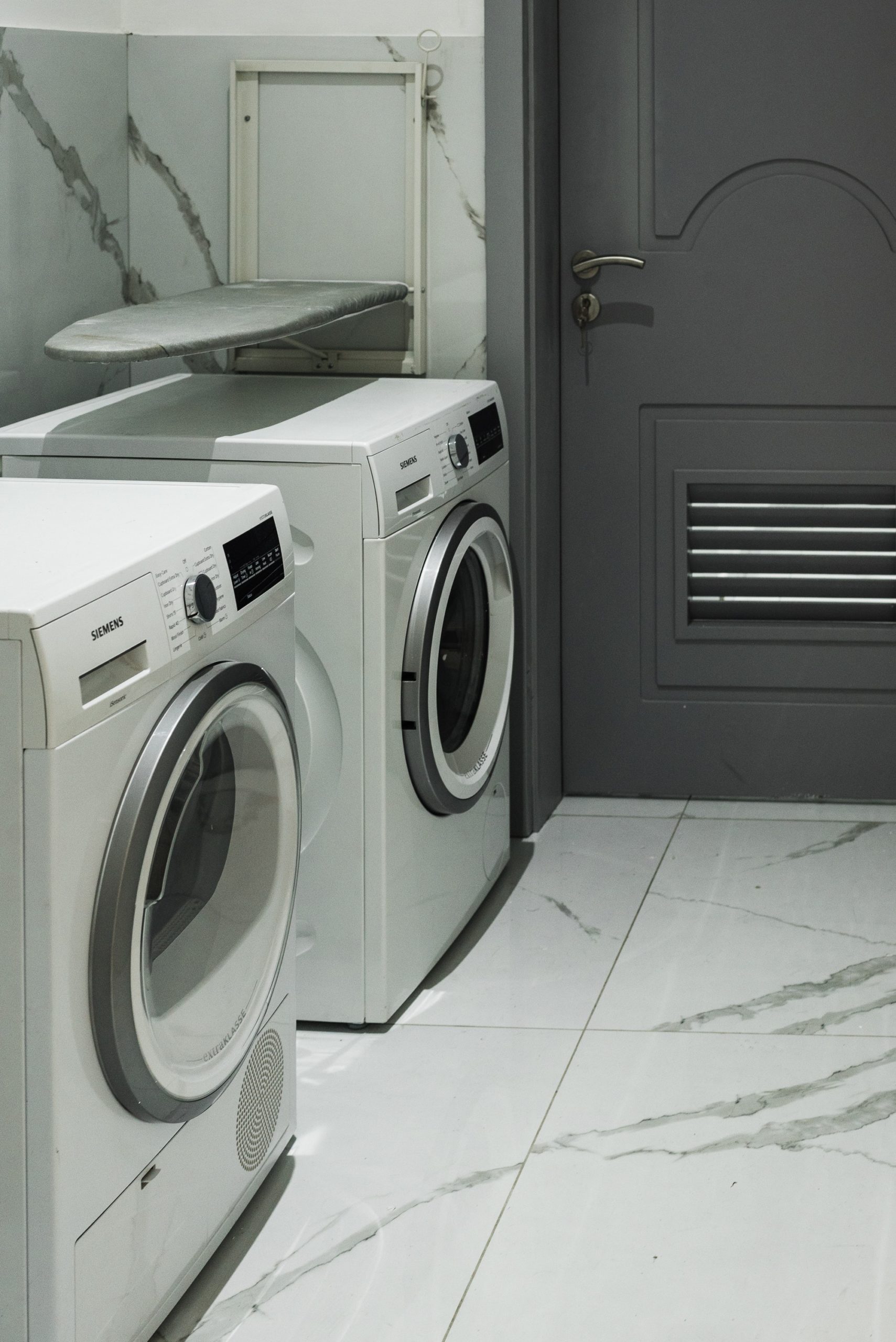 washer and dryer, a white washer and a white dryer, how to shop for washer and dryer